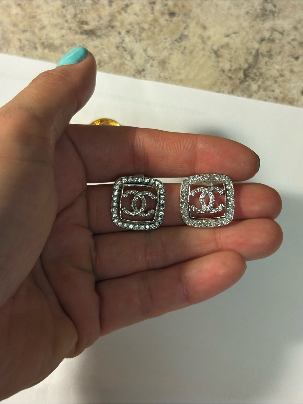 Earrings cc - Picture 2 of 5